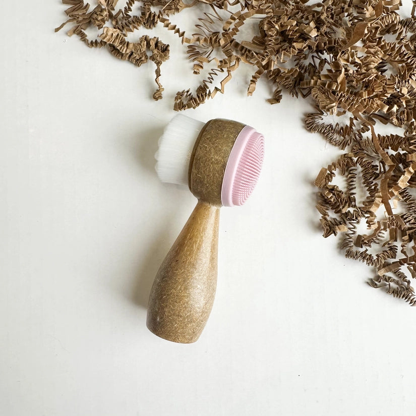 FACIAL CLEANSING BRUSH